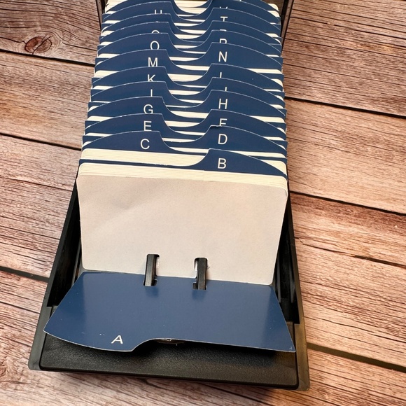 🖤 Vintage Rolodex Black Covered Card File — Complete A–Z Tabs - Picture 3 of 7